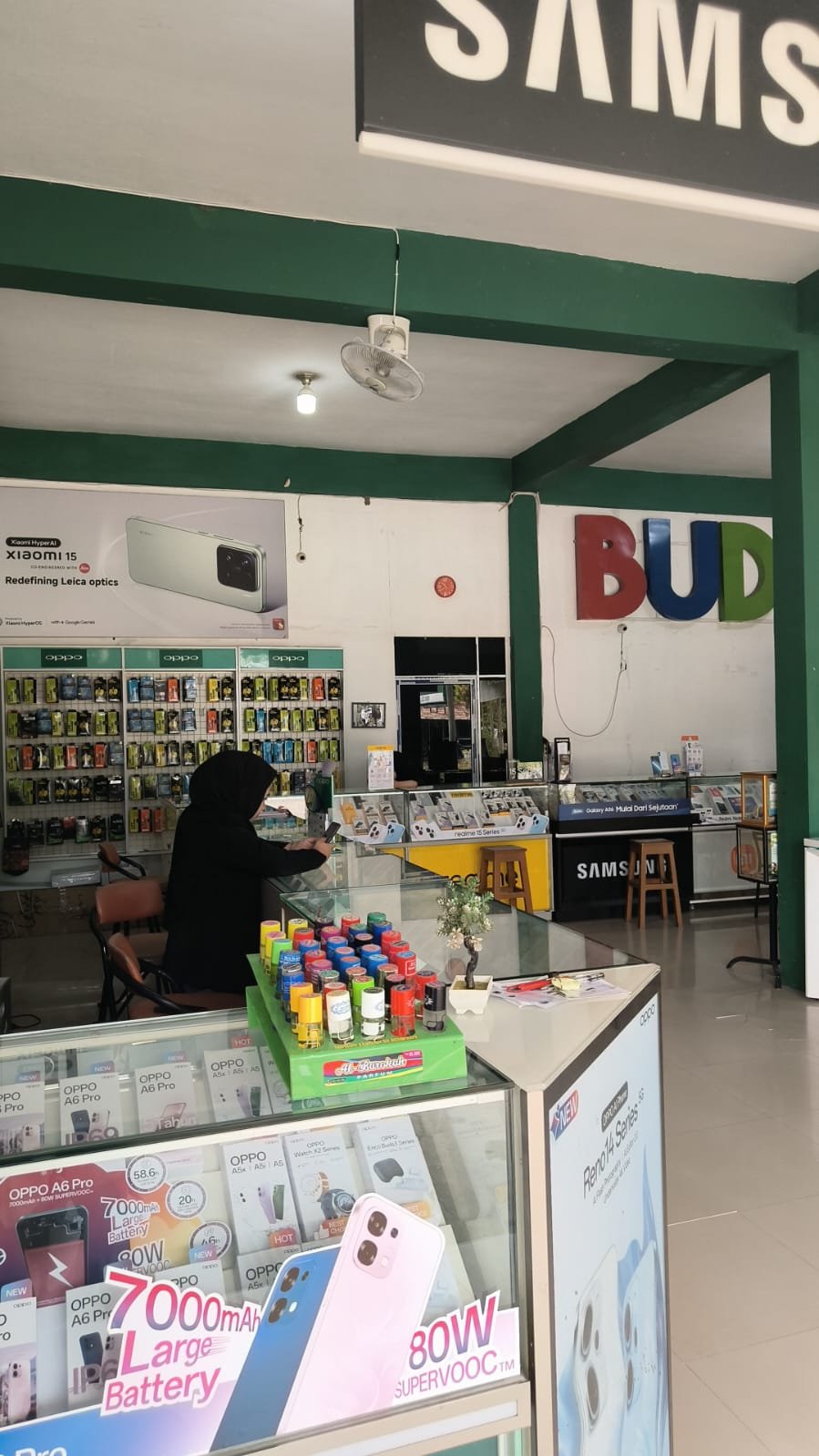 Galeri Budi Cell Group 4