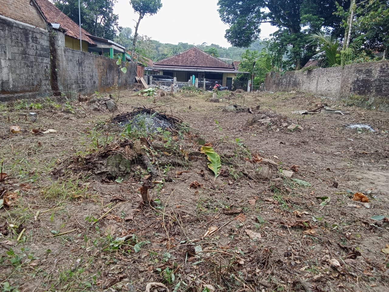 Properti 4